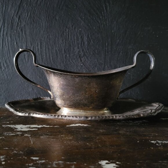 Vintage F. B. Rogers Silver Co Silverplate on Copper Double Handle Sauce Bowl - Picture 6 of 10